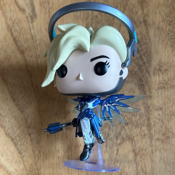 Funko Pop! Overwatch Mercy (Cobalt) Game Stop Exclusive #304 - Picture 2 of 7